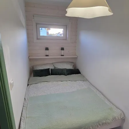 Debowy Zakatek Apartment *